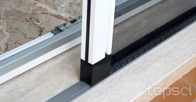 Mosquiteiras Laterais de Corrente Jolly e Flexa