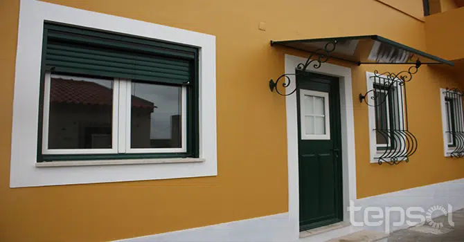 Coberturas para Portas de Entrada