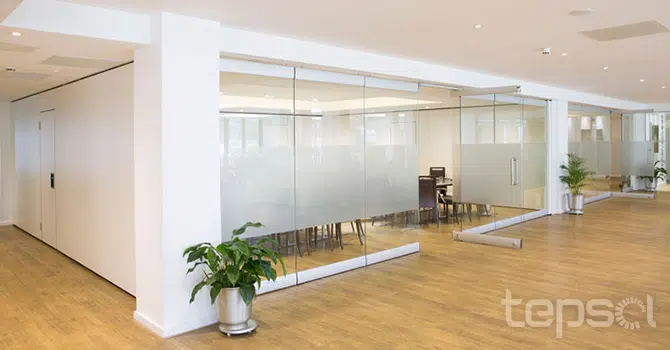 Esplanadas - Gabinetes e Outras Soluções em Vidro