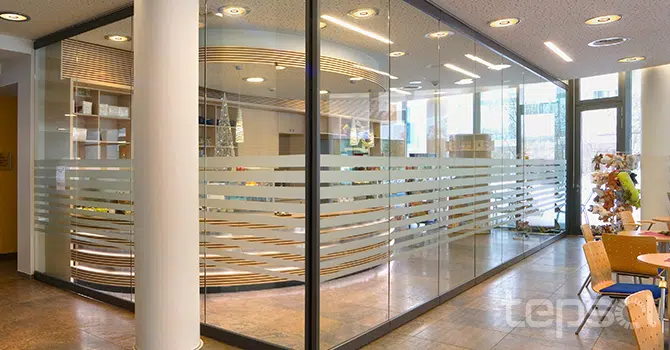 Esplanadas - Gabinetes e Outras Soluções em Vidro