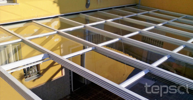 Coberturas Móveis em Vidro