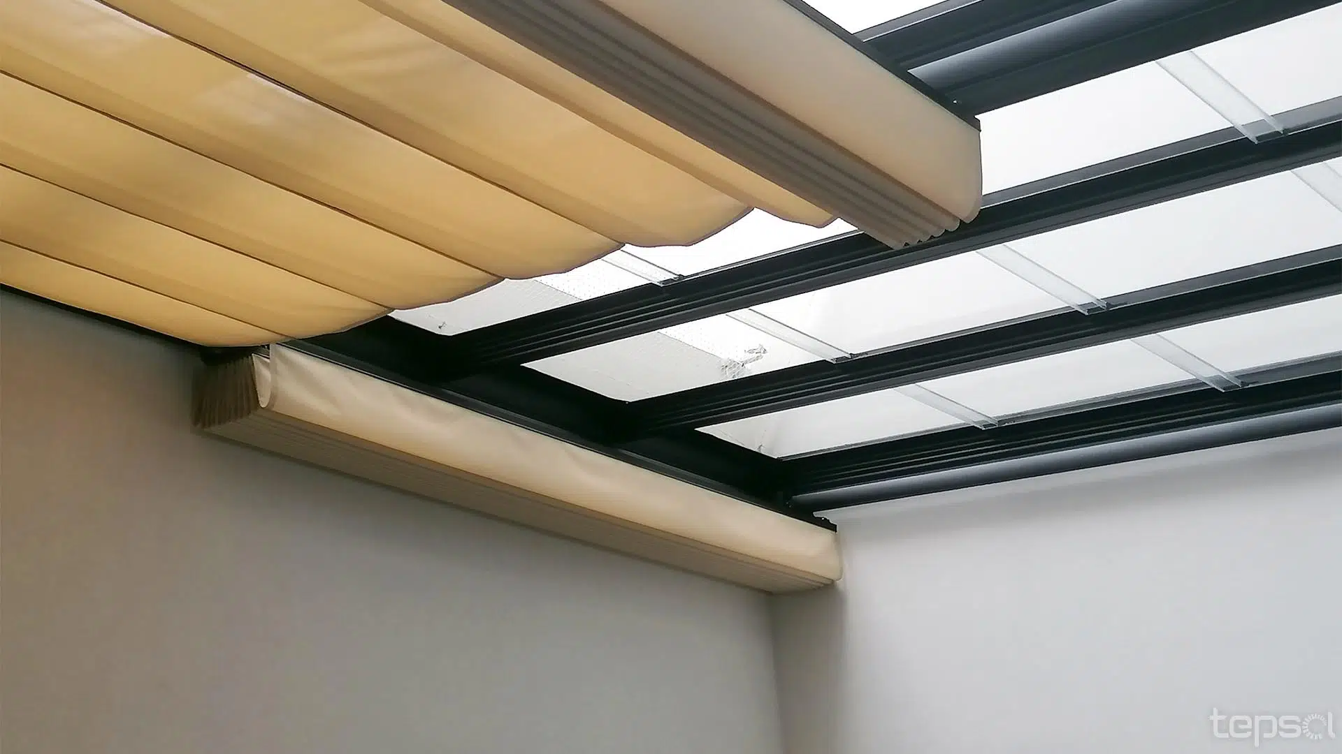 Proteção Solar de Coberturas e Claraboias